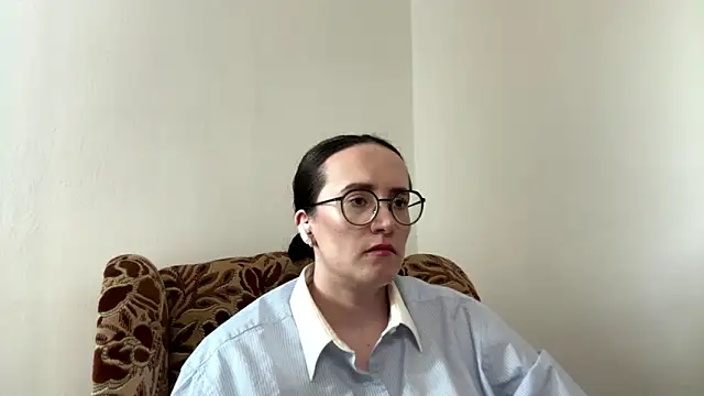 Snapshot of SofiaTease chatting on 03/21/26, 03:15 SofiaTease online show from 03/21/26, 03:15