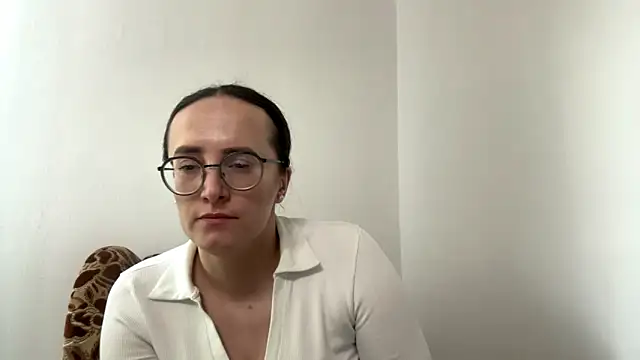 Snapshot of SofiaTease chatting on 03/22/26, 03:26 SofiaTease online show from 03/22/26, 03:26