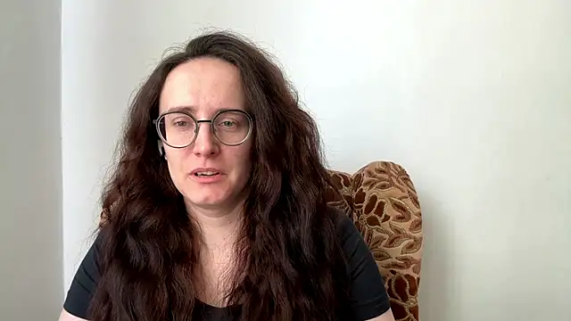 Snapshot of SofiaTease chatting on 04/03/26, 02:15 SofiaTease online show from 04/03/26, 02:15