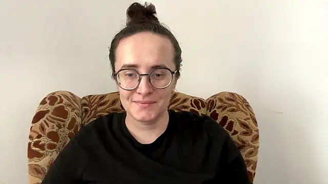 Snapshot of SofiaTease chatting on 04/20/26, 02:09 SofiaTease online show from 04/20/26, 02:09