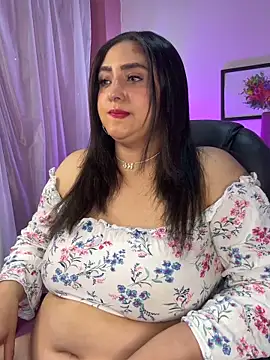 Snapshot of Selenee23 chatting on 04/14/26, 11:27 Selenee23 online show from 04/14/26, 11:27