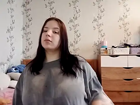 symmetryinvoid online show from 04/03/26, 05:49