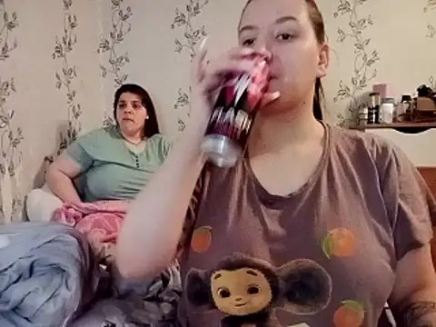 symmetryinvoid online show from 04/06/26, 12:06