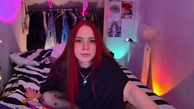 Snapshot of Ameliamoooon chatting on 03/27/26, 07:02 Ameliamoooon online show from 03/27/26, 07:02