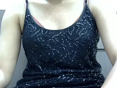 Snapshot of kAVYA_05 chatting on 04/04/26, 06:16 kAVYA 05 online show from 04/04/26, 06:16