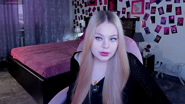 Snapshot of AmeliaMerris chatting on 03/12/26, 10:54 AmeliaMerris online show from 03/12/26, 10:54