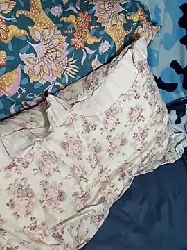 Snapshot of DeusaLilith chatting on 04/16/26, 10:01 DeusaLilith online show from 04/16/26, 10:01