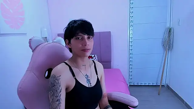 Snapshot of ivyheat3 chatting on 04/19/26, 03:39 ivyheat3 online show from 04/19/26, 03:39