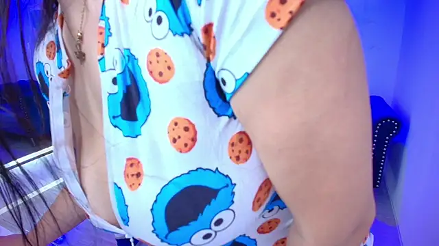 Snapshot of Miia__owens chatting on 04/10/26, 11:04 Miia owens online show from 04/10/26, 11:04