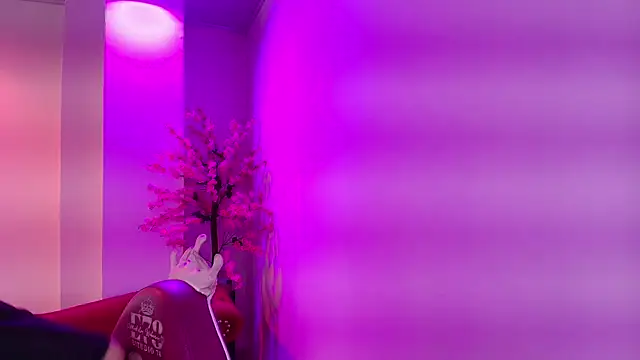 Snapshot of Miia__owens chatting on 04/18/26, 11:14 Miia owens online show from 04/18/26, 11:14