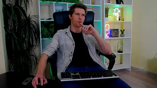 Snapshot of Eddie_Baker chatting on 03/19/26, 11:42 Eddie Baker online show from 03/19/26, 11:42