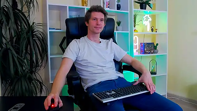 Snapshot of Eddie_Baker chatting on 04/15/26, 08:20 Eddie Baker online show from 04/15/26, 08:20