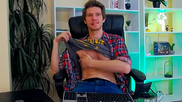 Snapshot of Eddie_Baker chatting on 04/17/26, 10:35 Eddie Baker online show from 04/17/26, 10:35