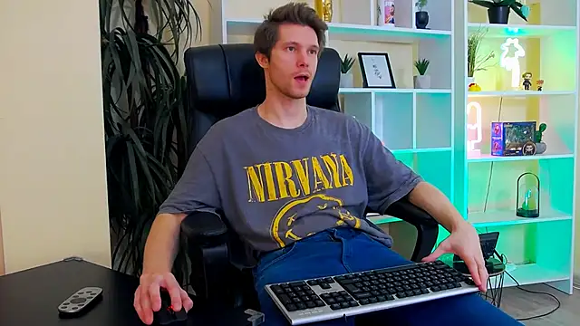 Snapshot of Eddie_Baker chatting on 04/19/26, 09:39 Eddie Baker online show from 04/19/26, 09:39