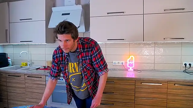 Snapshot of Eddie_Baker chatting on 04/23/26, 07:27 Eddie Baker online show from 04/23/26, 07:27