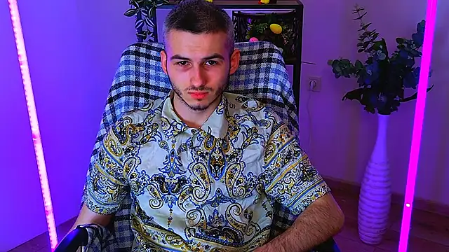 Snapshot of Magic_Storms chatting on 04/04/26, 07:22 Magic Storms online show from 04/04/26, 07:22