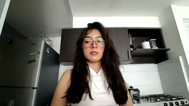 MiiaCullens online show from 07/07/26, 04:33