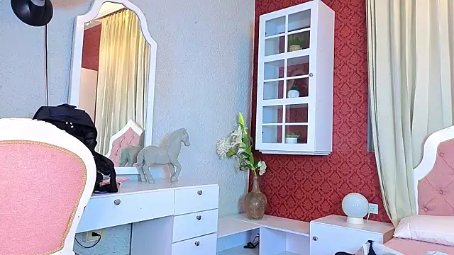 Snapshot of Sienna_Dark chatting on 04/15/26, 11:17 Sienna Dark online show from 04/15/26, 11:17