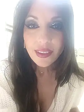Snapshot of ChiaraFerraro chatting on 03/28/26, 10:31 ChiaraFerraro online show from 03/28/26, 10:31
