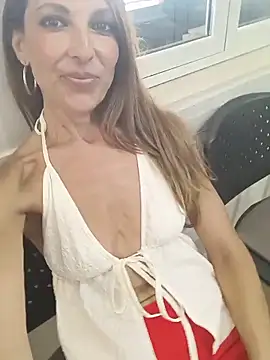 Snapshot of ChiaraFerraro chatting on 06/19/26, 10:41 ChiaraFerraro online show from 06/19/26, 10:41