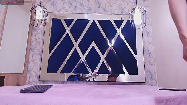 Snapshot of luci_lane_ chatting on 03/07/26, 07:44 luci lane online show from 03/07/26, 07:44