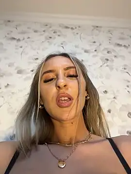 LexyTuned online show from 03/08/26, 05:17