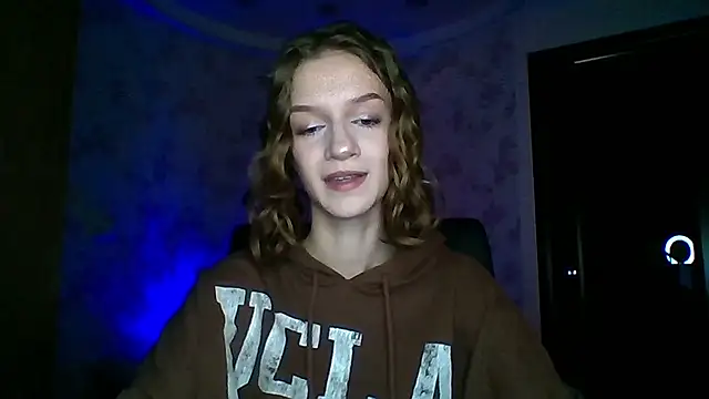 Snapshot of Chrissy_Joyful chatting on 03/19/26, 05:11 Chrissy Joyful online show from 03/19/26, 05:11