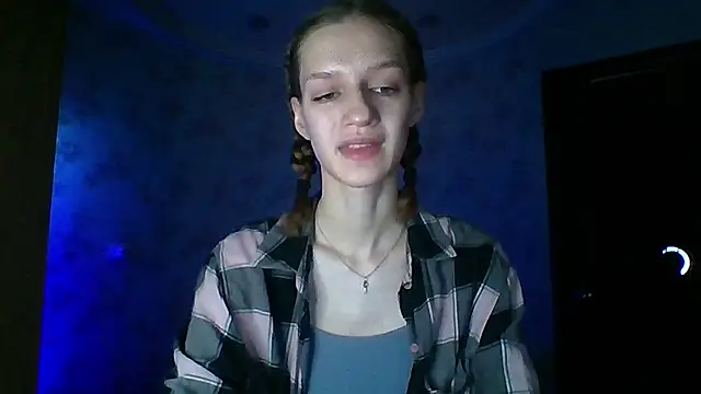 Snapshot of Chrissy_Joyful chatting on 04/11/26, 04:39 Chrissy Joyful online show from 04/11/26, 04:39