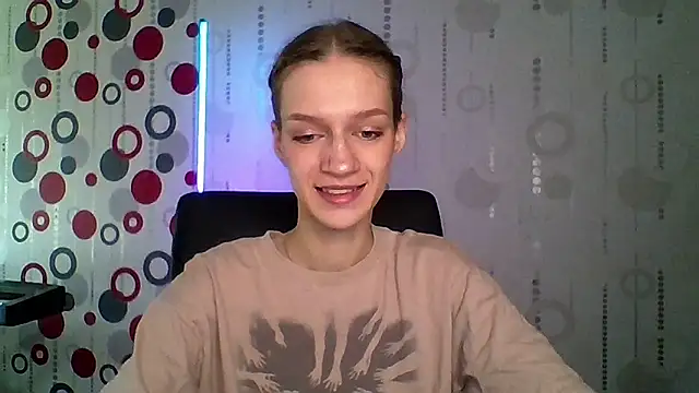 Snapshot of Chrissy_Joyful chatting on 04/20/26, 03:31 Chrissy Joyful online show from 04/20/26, 03:31