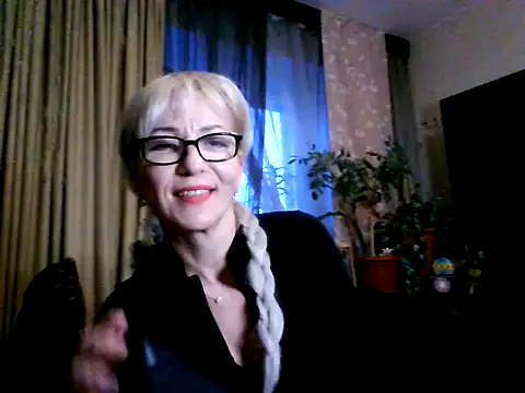 Snapshot of AlisaAngell chatting on 04/06/26, 02:09 AlisaAngell online show from 04/06/26, 02:09