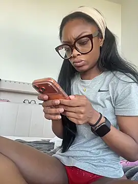 Snapshot of Princessssbby chatting on 04/13/26, 09:09 Princessssbby online show from 04/13/26, 09:09