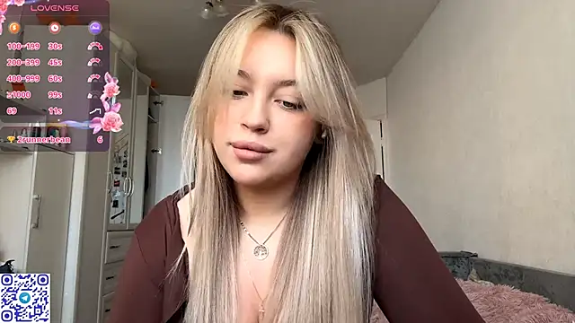 Snapshot of WonderedFlair chatting on 03/09/26, 07:23 WonderedFlair online show from 03/09/26, 07:23