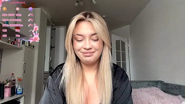 Snapshot of WonderedFlair chatting on 03/15/26, 09:37 WonderedFlair online show from 03/15/26, 09:37