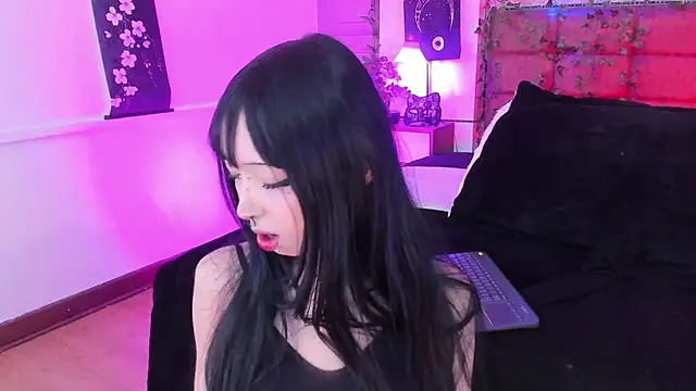 Vickmoon online show from 07/08/26, 08:57