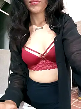 Snapshot of Petite_Artemis chatting on 03/13/26, 02:45 Petite Artemis online show from 03/13/26, 02:45