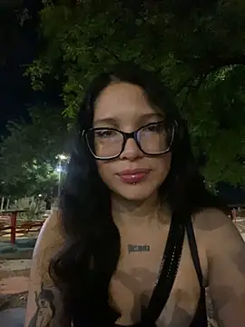 Snapshot of Petite_Artemis chatting on 04/07/26, 05:19 Petite Artemis online show from 04/07/26, 05:19