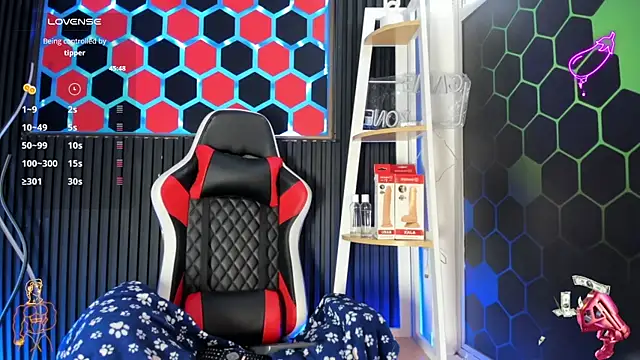 Cristopher Wild online show from 05/10/26, 08:14