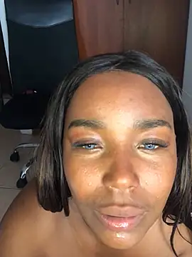 Snapshot of almaseductora chatting on 03/28/26, 10:20 almaseductora online show from 03/28/26, 10:20