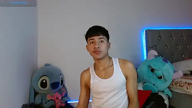 Snapshot of Sebas_fire4 chatting on 03/15/26, 12:16 Sebas fire4 online show from 03/15/26, 12:16