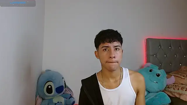 Snapshot of Sebas_fire4 chatting on 04/05/26, 06:05 Sebas fire4 online show from 04/05/26, 06:05