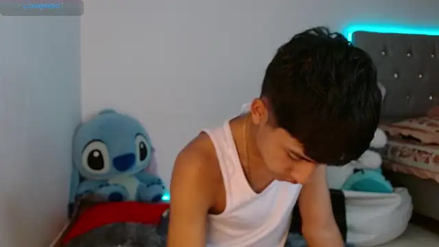 Snapshot of Sebas_fire4 chatting on 04/12/26, 05:40 Sebas fire4 online show from 04/12/26, 05:40