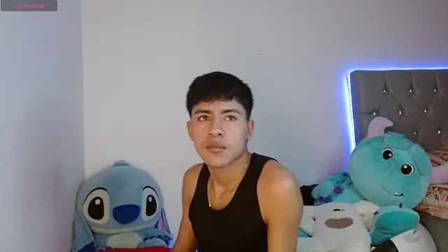 Snapshot of Sebas_fire4 chatting on 04/14/26, 03:29 Sebas fire4 online show from 04/14/26, 03:29