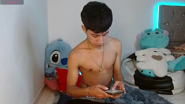 Snapshot of Sebas_fire4 chatting on 04/16/26, 09:39 Sebas fire4 online show from 04/16/26, 09:39