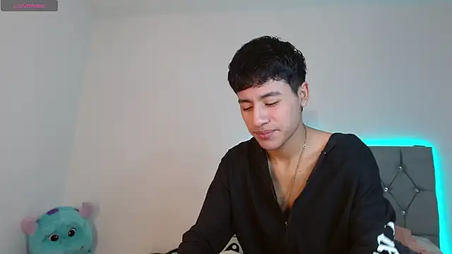 Snapshot of Sebas_fire4 chatting on 04/30/26, 03:51 Sebas fire4 online show from 04/30/26, 03:51