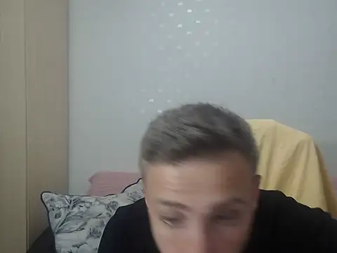Snapshot of BlondEagleMuscle chatting on 04/05/26, 09:12 BlondEagleMuscle online show from 04/05/26, 09:12