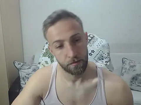 Snapshot of BlondEagleMuscle chatting on 04/20/26, 10:40 BlondEagleMuscle online show from 04/20/26, 10:40