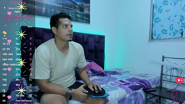 Snapshot of Chaarlotte_Foxx chatting on 04/27/26, 01:47 Chaarlotte Foxx online show from 04/27/26, 01:47