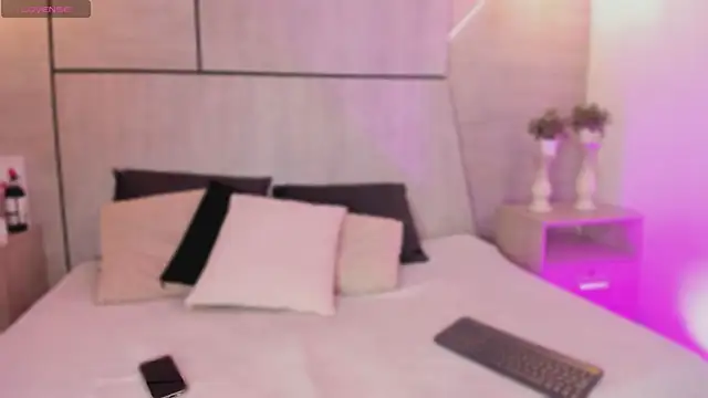 Snapshot of Lilyrousse_ chatting on 03/12/26, 07:31 Lilyrousse online show from 03/12/26, 07:31