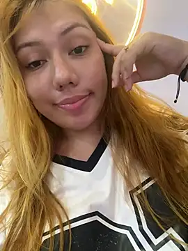 Snapshot of Lia_Sterling chatting on 03/07/26, 09:34 Lia Sterling online show from 03/07/26, 09:34