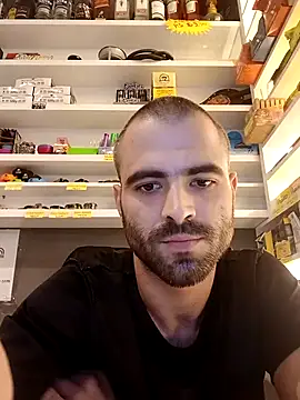 Snapshot of fnoggg chatting on 03/09/26, 11:09 fnoggg online show from 03/09/26, 11:09